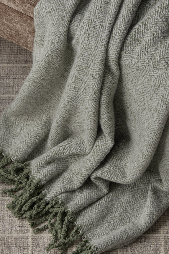 Alba Faux Mohair Throw 130x170cm Sage Green