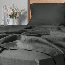 Load image into Gallery viewer, Linen Collection King Sheet Set Charcoal
