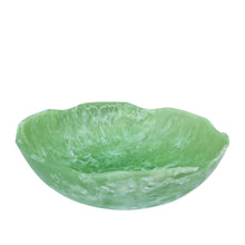 Load image into Gallery viewer, Dariah Resin Salad Bowl 30.50x30.50x8.90cm Peppermint
