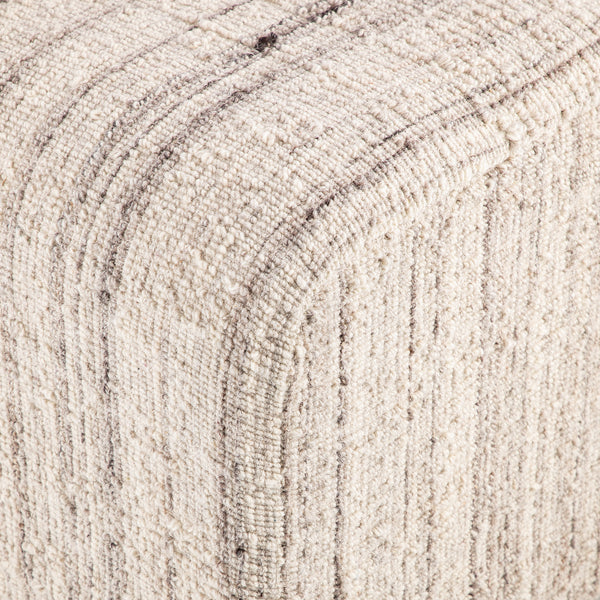Lilian Ottoman 40x40x40cm