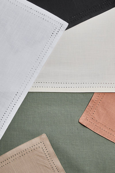 Simon Tablecloth 150x250x0.2cm Terracotta; ETA Early October