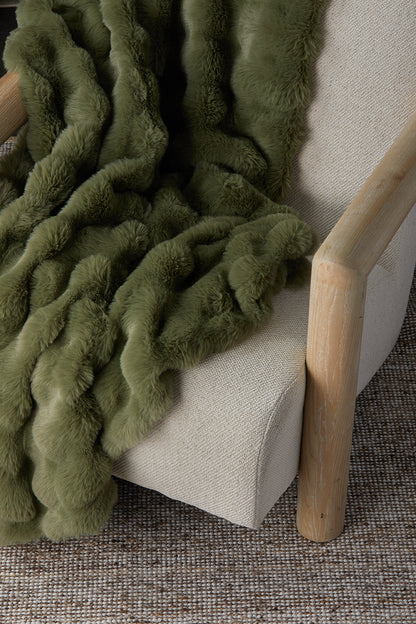 Mallow Faux Fur Throw 130x180cm Forest Green
