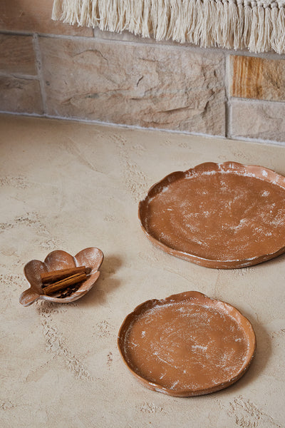 Mara Round Plate Medium 31x30x2.5cm Terracotta