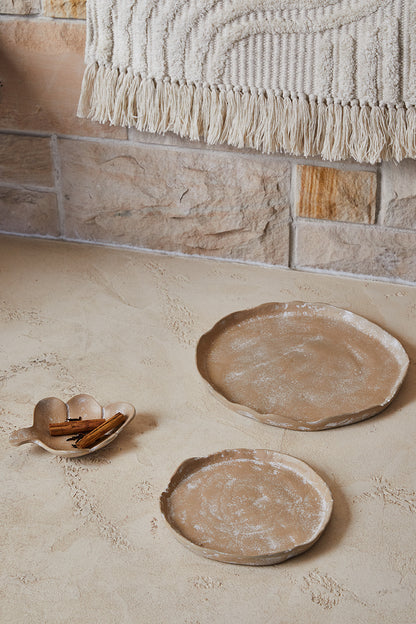 Mara Round Plate Medium 31x30x2.5cm Whitewash