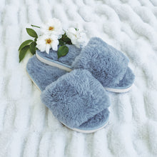 Load image into Gallery viewer, Holly Faux Fur Slippers 37 S-M Blue
